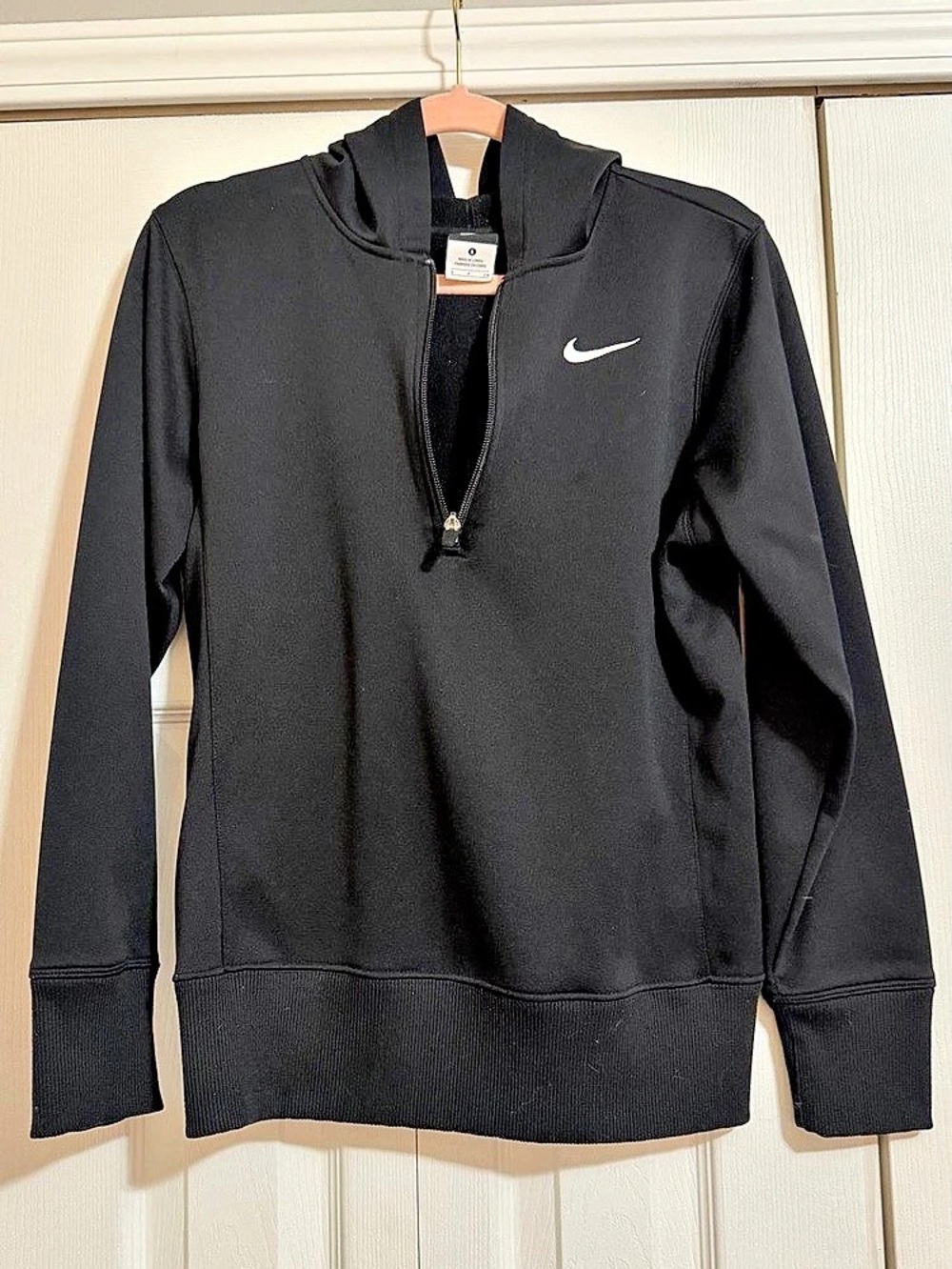 Nike Women’s Small Black Half-Zip Hoodie Size Small Like New